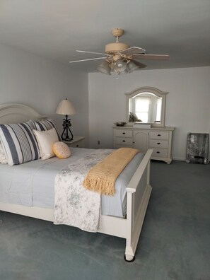 3 bedrooms, WiFi, bed sheets