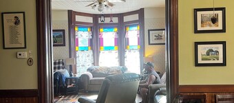 110 year old Renovated farm house in the heart of Cawcker city