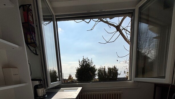 Shared Dormitory, 1 Bedroom, Garden View | Dining room