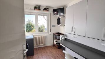 Shared Dormitory, 1 Bedroom, Garden View | Interior