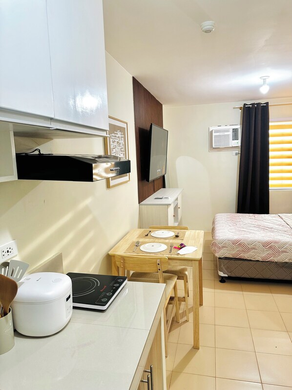 1 bedroom, iron/ironing board, WiFi, bed sheets