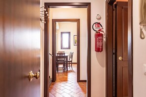 Interior - GuestHost - MiraVigghia Apartment (Palermo)