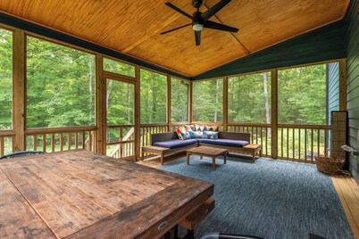 Beautiful Modern Home Retreat with Private Lake on 15 acres