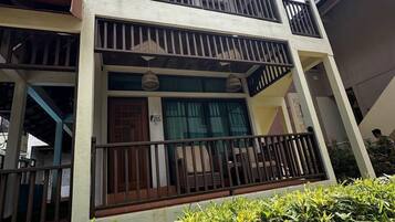 Premium Triple Room | Seterika/papan seterika