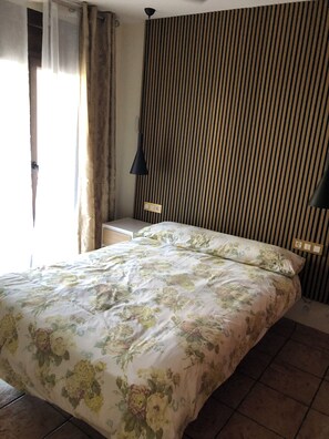 3 bedrooms, iron/ironing board, WiFi