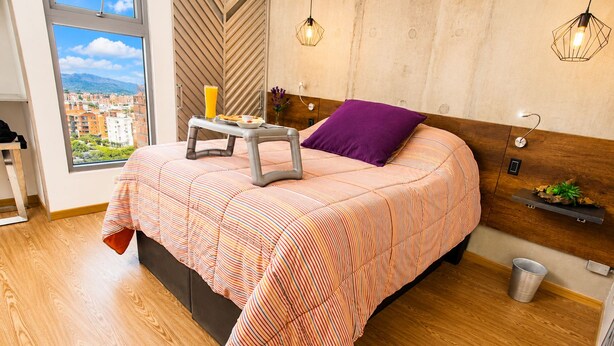 Unclassified image, 1 of 29, button - Luxury Laureles LA 70-Medellin Stunner (Medellín)