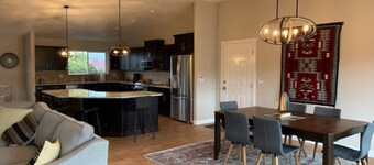 4-bedroom house in tranquil Torrey with WiFi, AC. Enjoy a peaceful getaway!