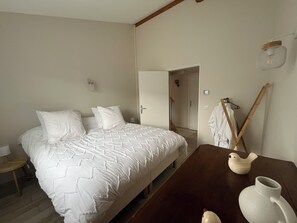 2 habitaciones, cuna de viaje, wifi gratis y ropa de cama 