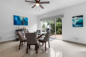 Family Villa | Dining