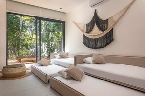 5 bedrooms, in-room safe, desk, iron/ironing board - NEW! Spacious 5 Suites Villa with gorgeous outdoor space in delightful Tulum, (Tulum)