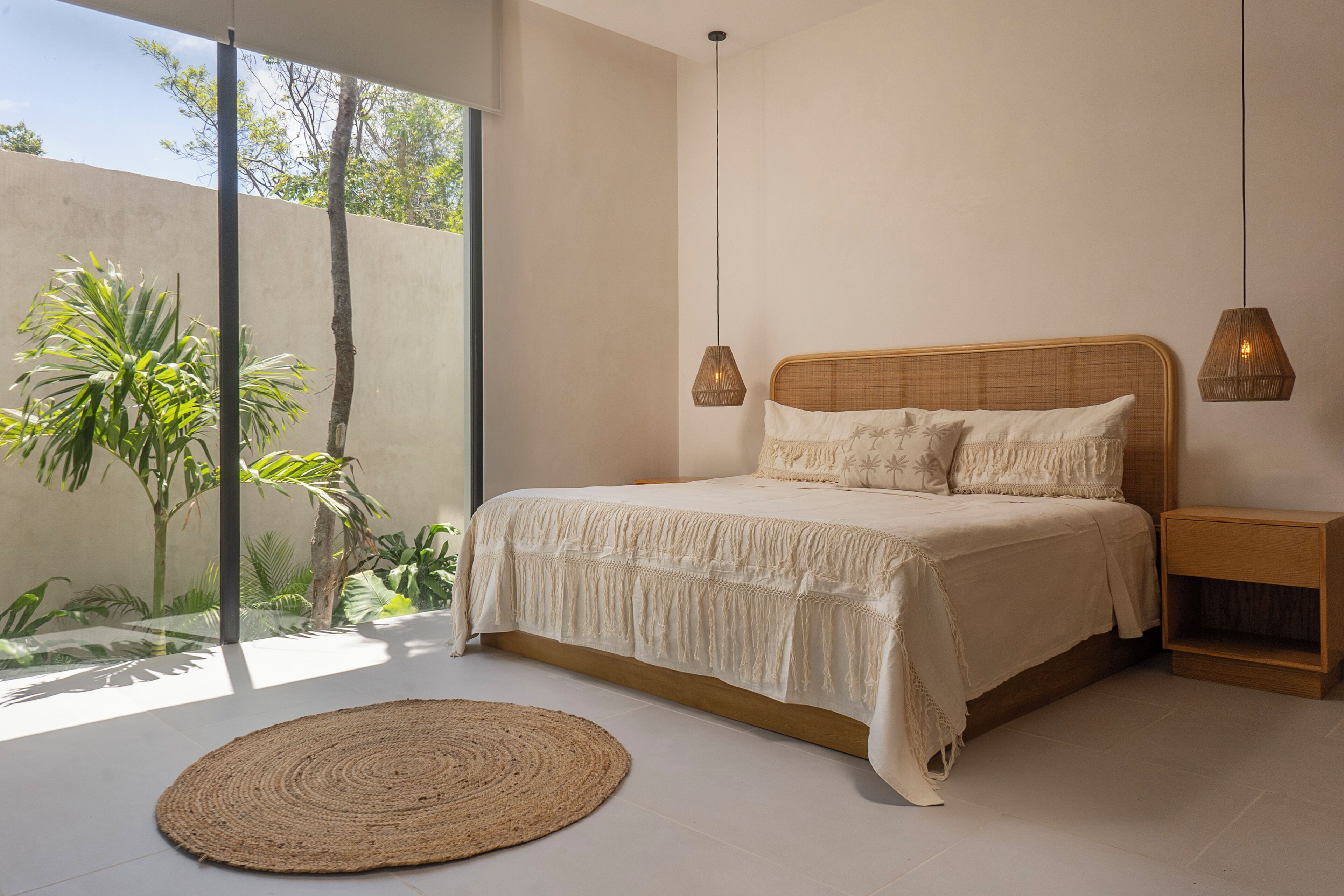 5 soverom, safe på rommet, skrivebord og strykejern/-brett