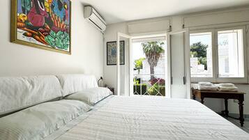 1 bedroom, iron/ironing board, bed sheets
