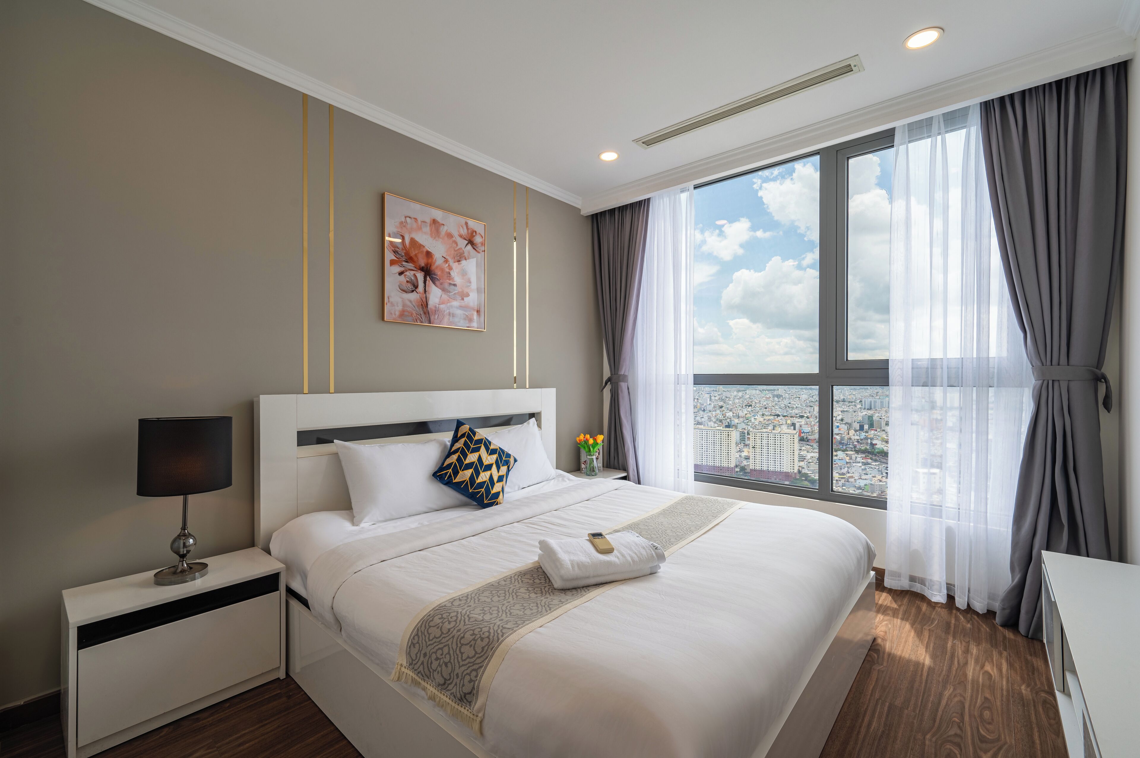 Premium bedding, memory foam beds, minibar, individually decorated