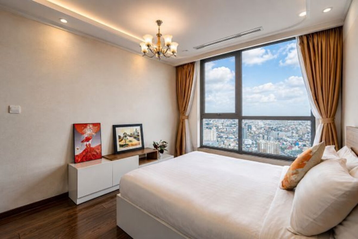 Premium bedding, memory-foam beds, minibar, desk