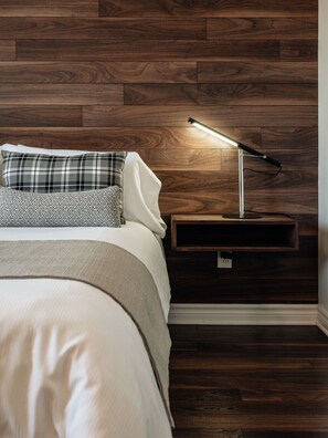 3 bedrooms, desk, free WiFi, bed sheets