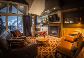 Smart TV, fireplace, stereo, offices