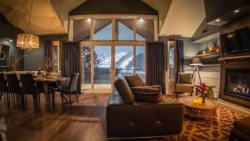 Älytelevisio, takka, stereot, työhuone