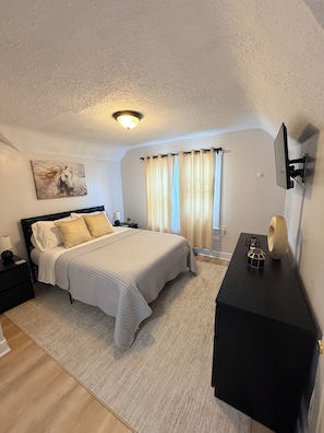 1 quarto, Wi-Fi de cortesia, roupa de cama