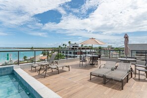 อพาร์ทเมนท์ | รับประทานอาหารกลางแจ้ง