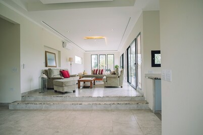Exclusive Mansion | Camino De La Costa