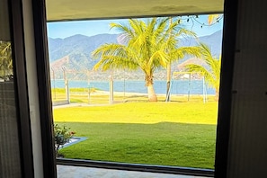 Economy driepersoonskamer | Uitzicht vanuit de kamer