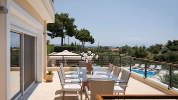 Family Villa, Sea View | Balcony