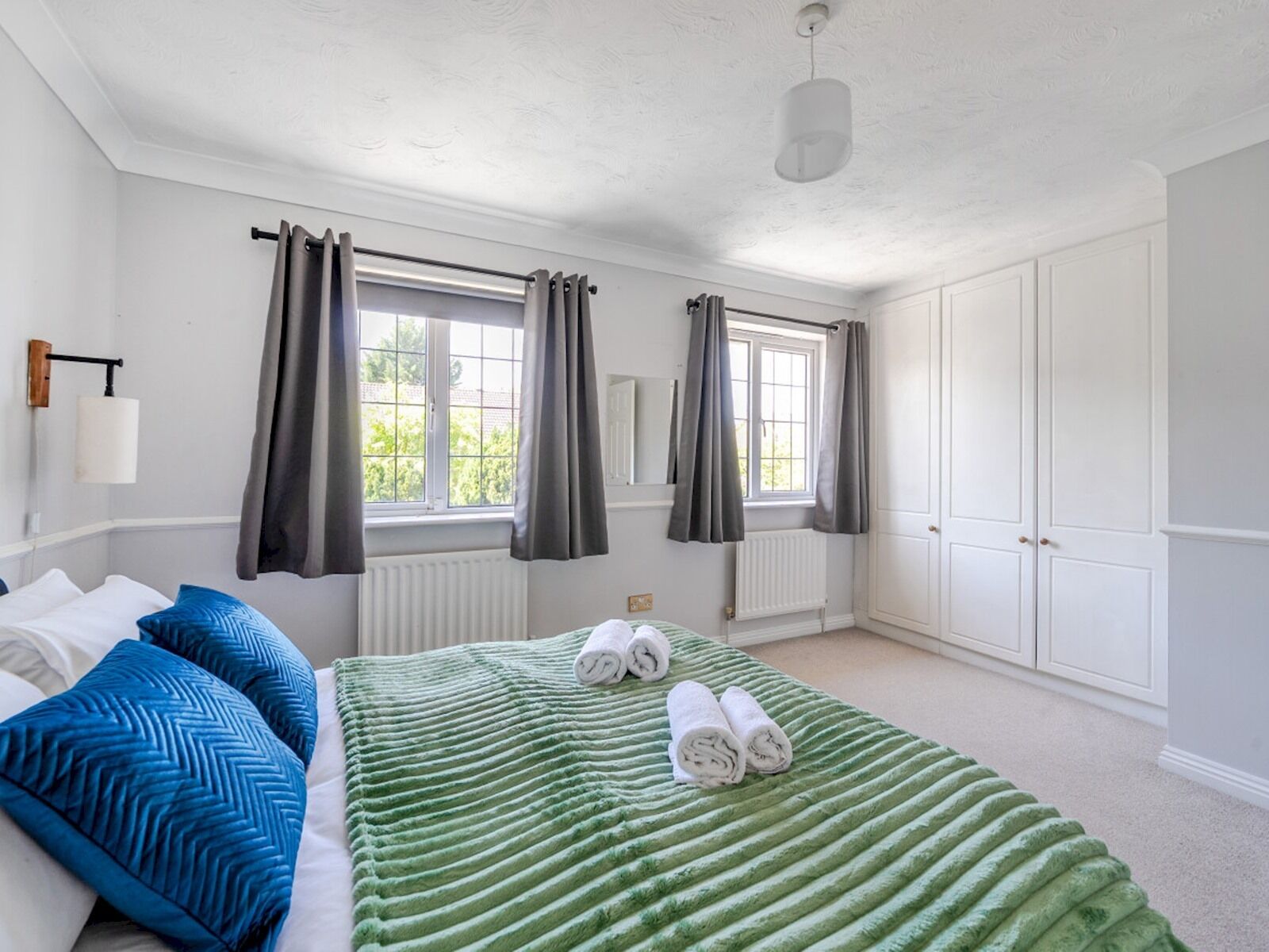 3 bedrooms, iron/ironing board, free WiFi, bed sheets