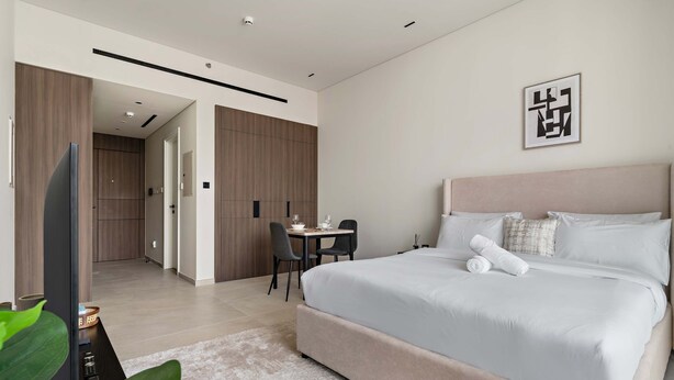 Apartment - Chic Studio in Arjan With Gym Pool Free Parking (Dubai)