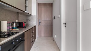 Apartment - Chic Studio in Arjan With Gym Pool Free Parking (Dubai)