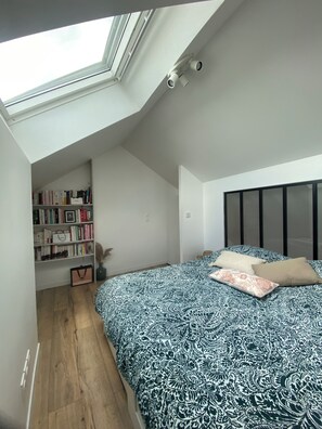 1 chambre, fer et planche à repasser, Wi-Fi, draps fournis