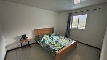 3 bedrooms, WiFi, bed sheets