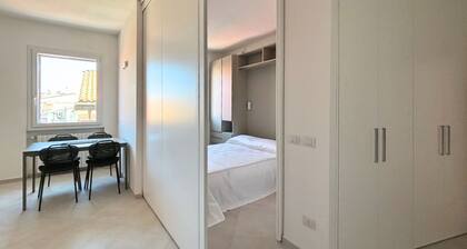 CN014 - Cesenatico, new three-room apartment on the canal port