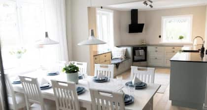 Lillberget - Spacious & modern house with a view in the countryside