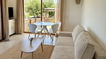 Appartement Familial, vue partielle sur la mer | Coin séjour