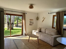 Apartamento Deluxe, vistas al jardín | Zona de estar