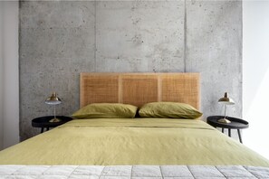 1 bedroom, desk, free WiFi, bed sheets