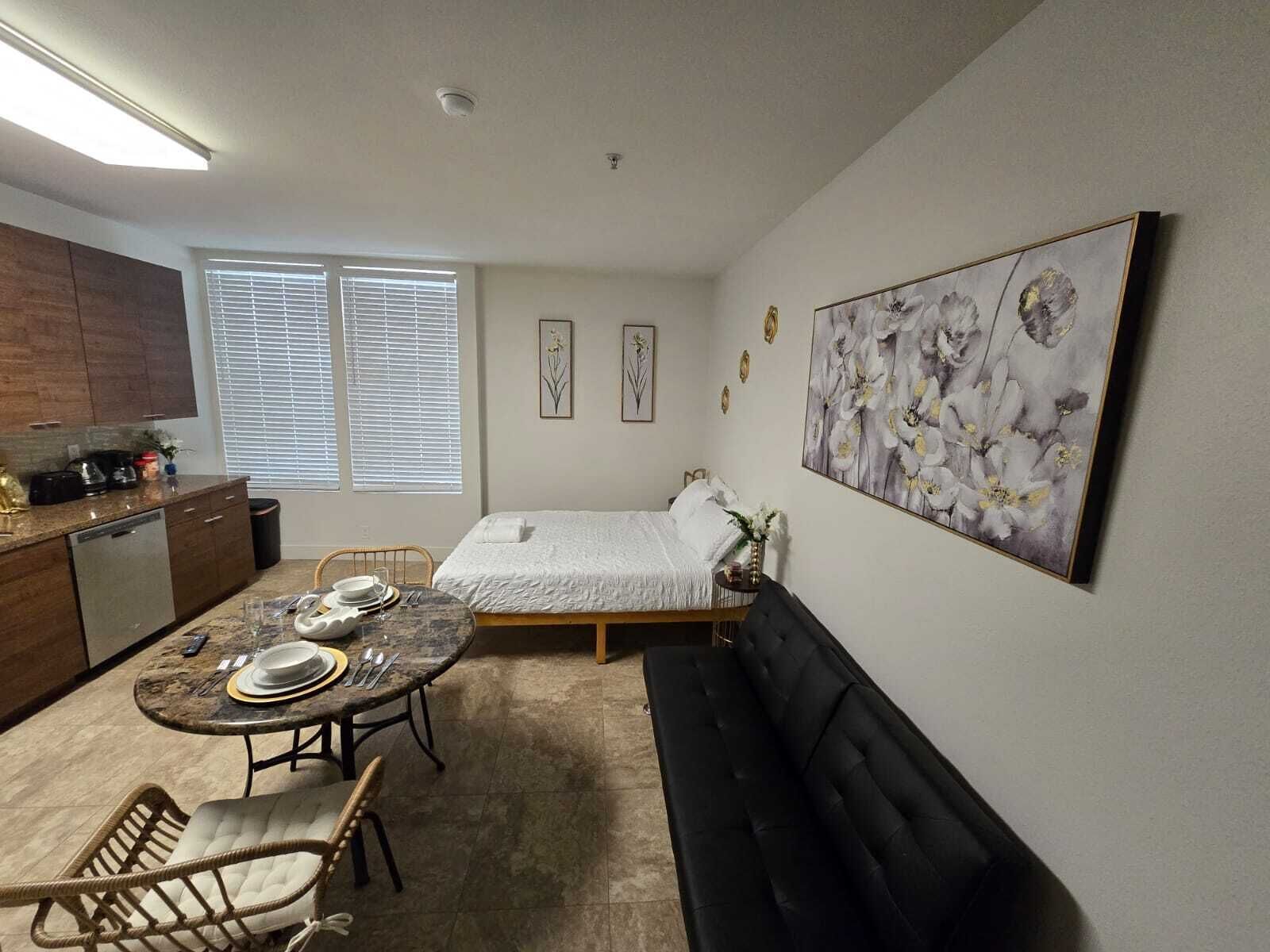 WiFi (free), bed sheets