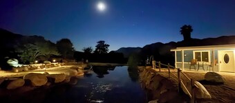 Blossom Creek Retreat-Suite B