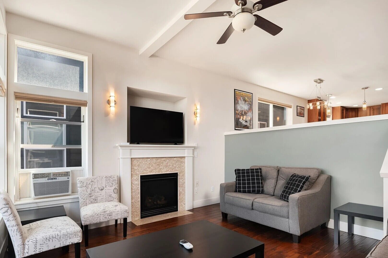 3br Townhome With Stunning Seattle Views - Mercer Island, WA