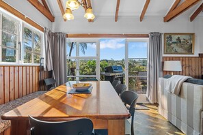 Dining - Okere Retreat - Lake Rotoiti Getaway (Lake Rotoiti)