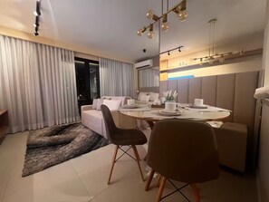 Dining - Luxurious studio in Rio with views of Christ the Redeemer (Centro Rio de Janeiro)