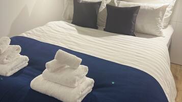 1 bedroom, iron/ironing board, travel cot, free WiFi