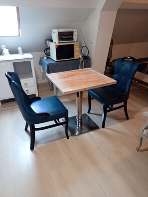 Dining - Country studio (Lillers)