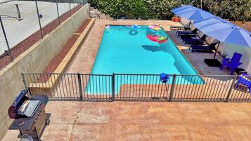 Utomhuspool