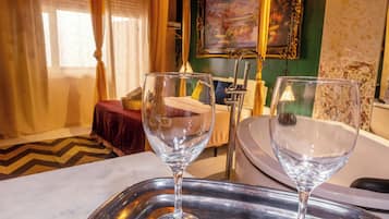 1 chambre, Wi-Fi gratuit, draps fournis