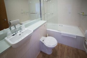 Bathroom - Arrochar Hotel 'a Bespoke Hotel' (Arrochar)