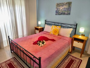 2 bedrooms, iron/ironing board, WiFi, bed sheets - Children of Decebalo 5 minutes from MagicLand Park, central location! (Valmontone)