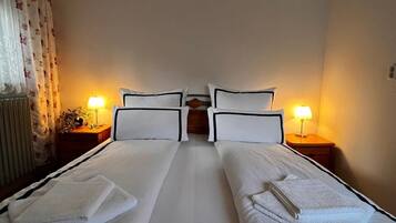 Standard Double Room | Soundproofing, free WiFi, bed sheets