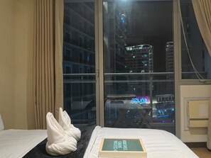 1 chambre, bureau, fer et planche à repasser, Wi-Fi gratuit