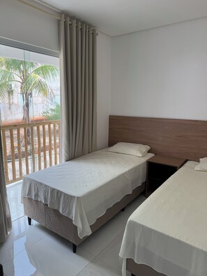 Habitación económica con 2 camas individuales | Wifi gratis